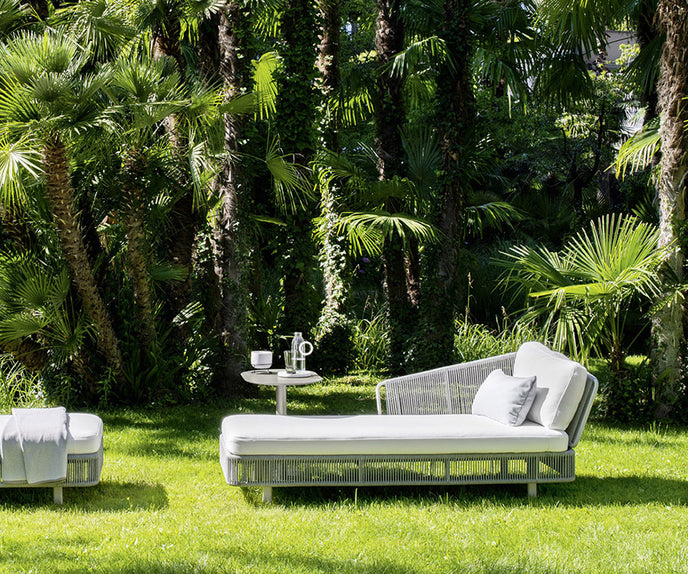 High End Tibidabo Dormeuse Sunbed by Varaschin Casa Design Group