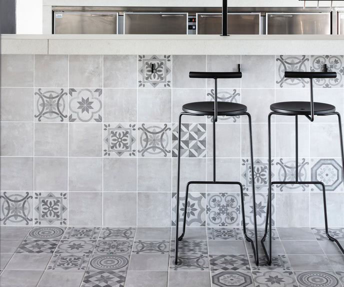 Tiki Bar Stool | Extremis