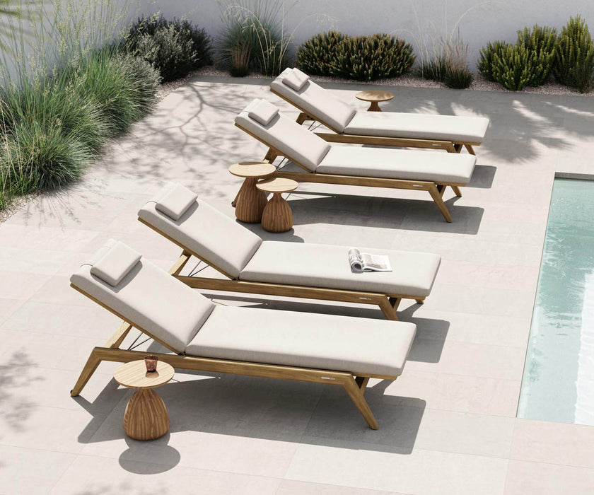 Tsuki Side Table | Manutti