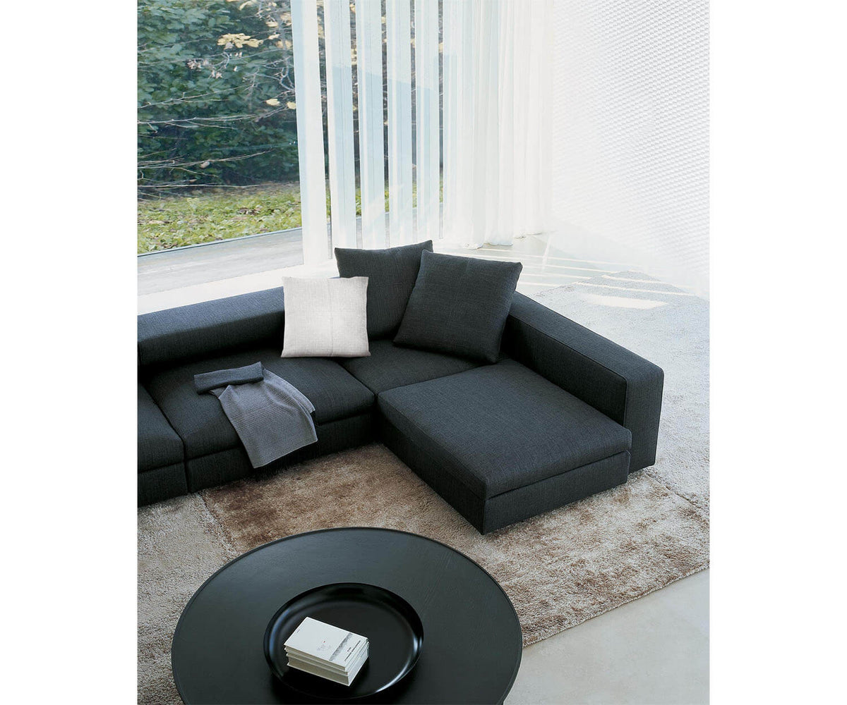 High End Turner Sofa by Molteni&amp;C Casa Design Group