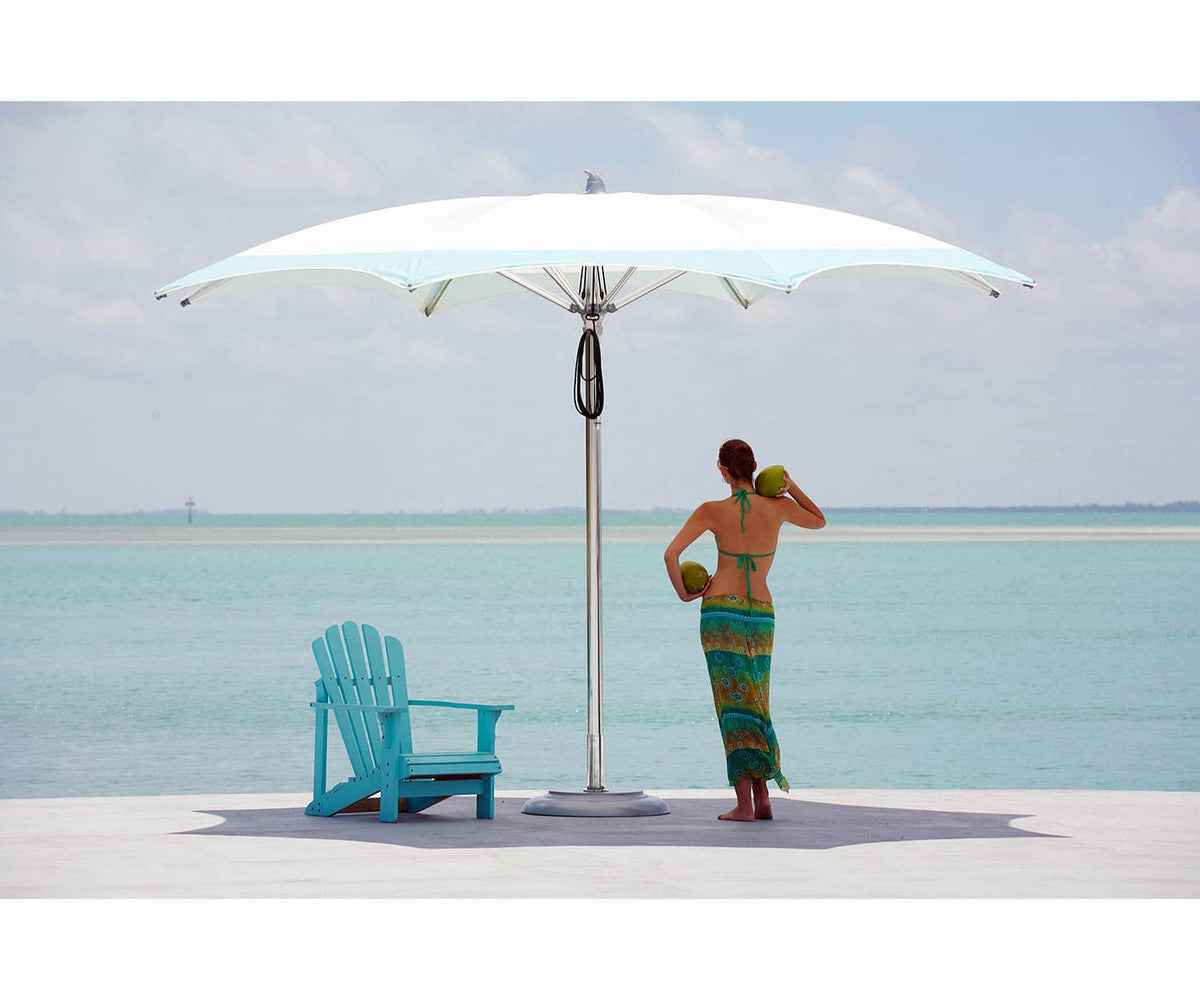Modern curved marine-grade umbrella by Tuuci Ocean Master Max | Casa Design Group