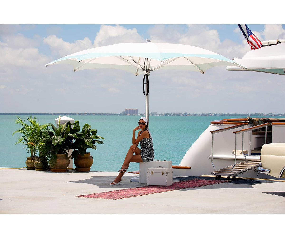 Modern curved marine-grade umbrella by Tuuci Ocean Master Max | Casa Design Group