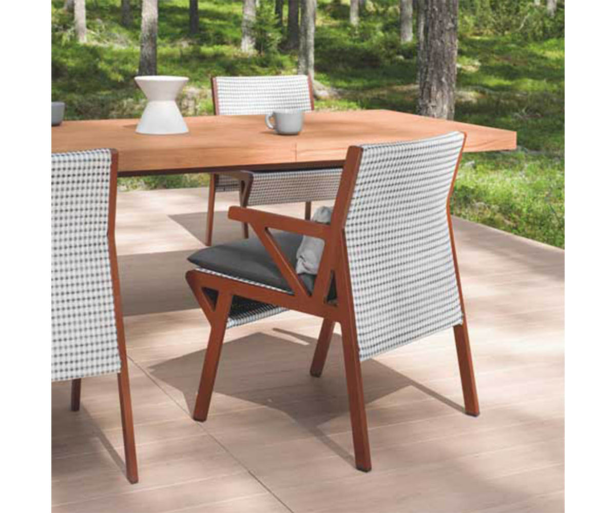 Vieques 210 Dining Table Kettal