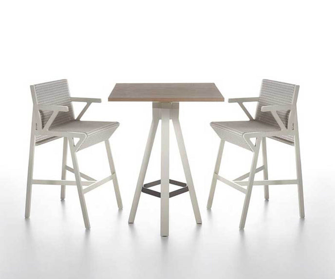 Vieques Bar table Kettal
