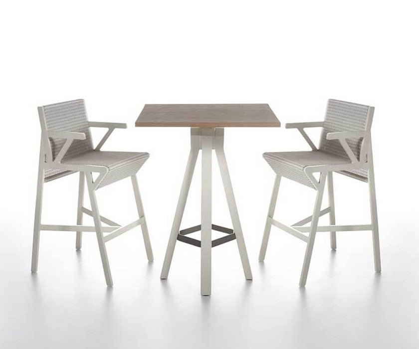 Vieques Bar table Kettal