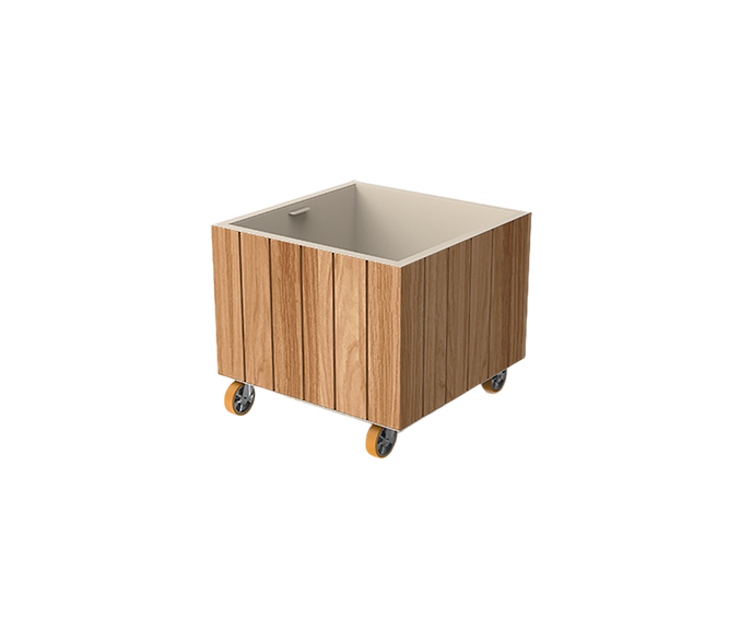 Vineyard Square Planter With Wheels | Vondom