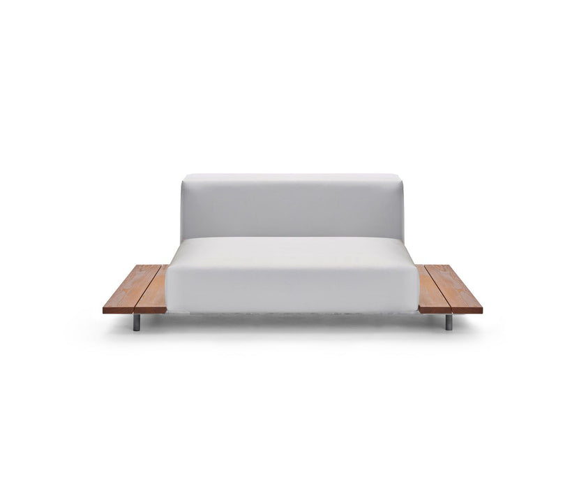 Walrus Seat With 2 Side Tables I Extremis