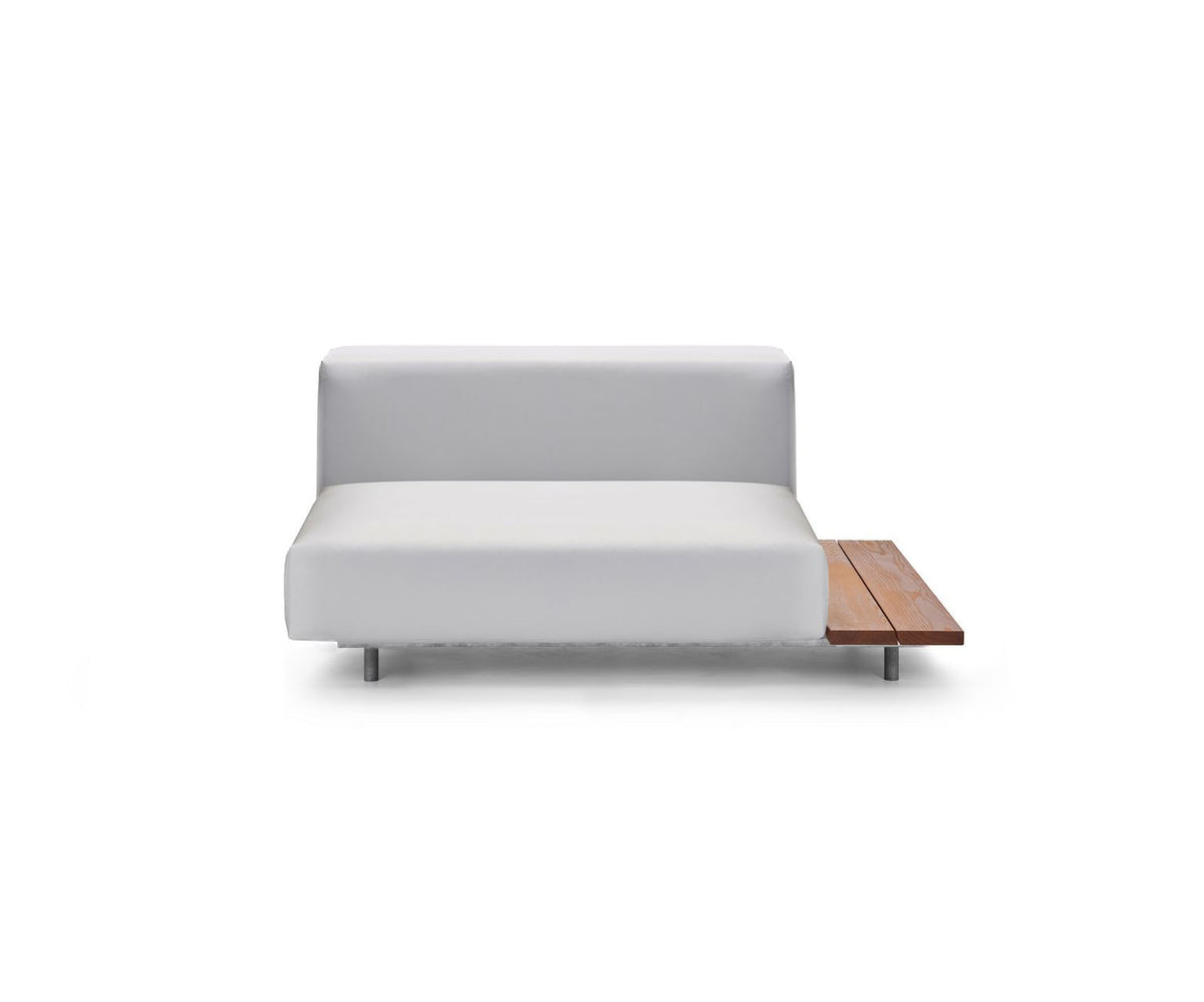 Walrus Seat With Side Table I Extremis