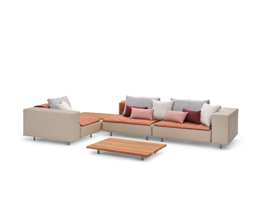 Walrus Meet the Parents Sofa I Extremis