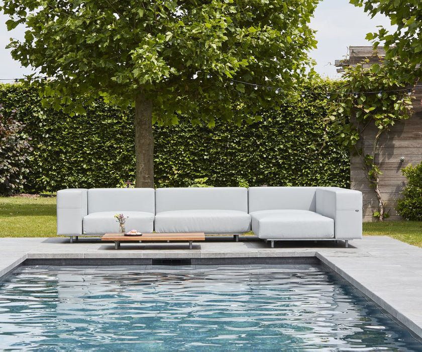Walrus Corner Seat Sofa I Extremis 