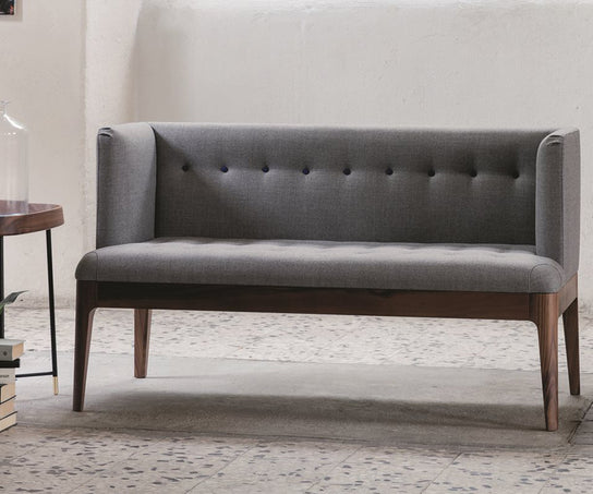 Wendy 3 Love Seat Porada