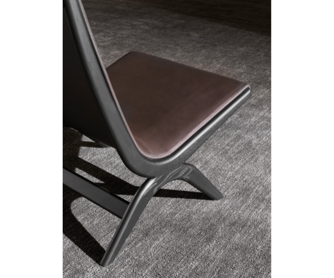 High End Yoell Lounge Chairs by Molteni&C Casa Design Group