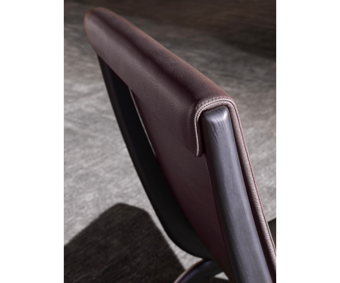 High End Yoell Lounge Chairs by Molteni&C Casa Design Group