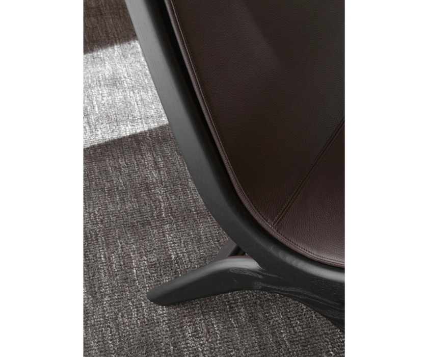 High End Yoell Lounge Chairs by Molteni&C Casa Design Group